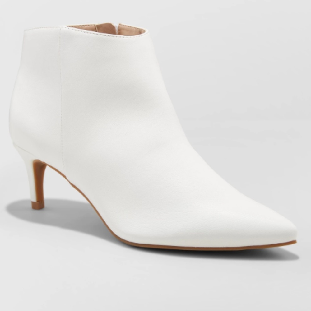 Dominique Pointed Kitten Heel Booties - 62-136